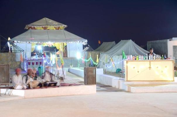 Royal Camps
